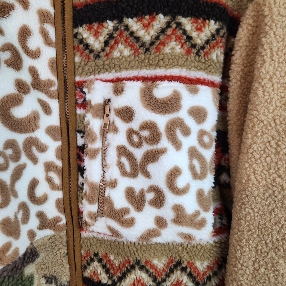 Cozy Patchwork Teddy Jacket - Tan Multi - Picture 4 of 11